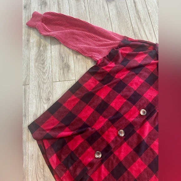 REB in J Buffalo Plaid with Red Ribbed Sleeves Oversized Small Boutique Top - Picture 9 of 9